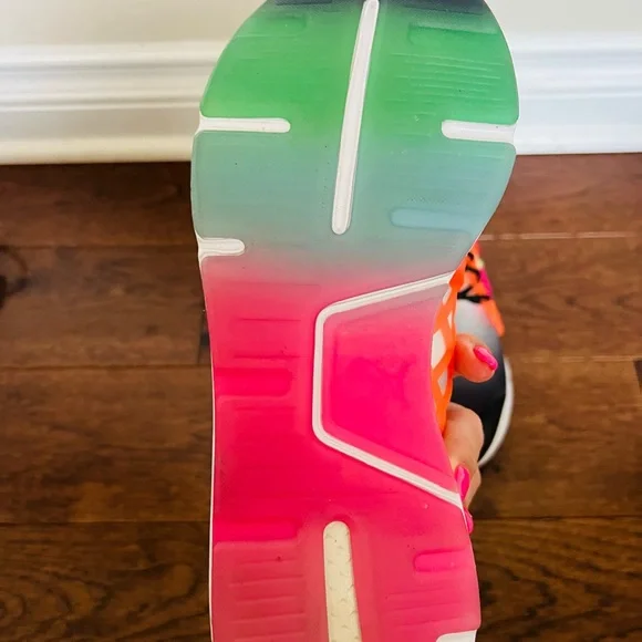 Sophie Webster Puma collab Vibrant Orange and Black women's Athletic Sneaker - Picture 4 of 6